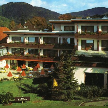 hotel-schwarzmatt_hotel_gastgeber-und-geschichte_ansicht_1970